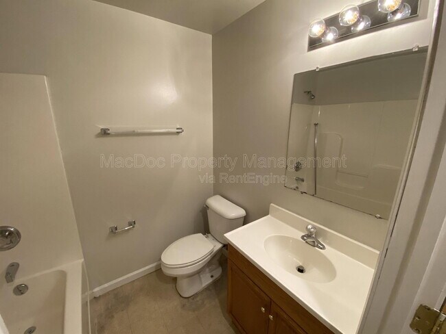 Building Photo - 4106 Parapet Ct