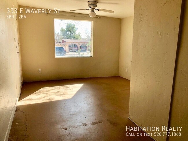 Building Photo - 333 E Waverly St