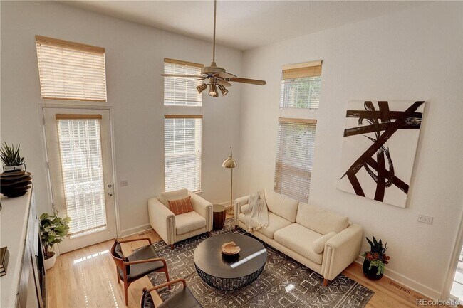Building Photo - Incredible Townhome in the Hampden Town Ce...