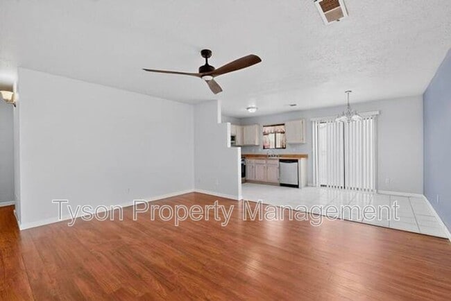 Building Photo - 11015 Connemara Dr SW