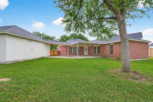 Building Photo - 1646 Martin Lake Dr