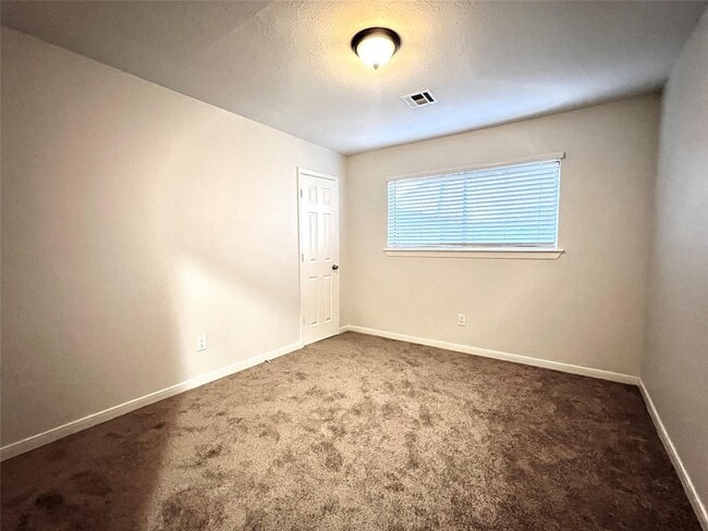 Building Photo - 6102 McKinstry Blvd