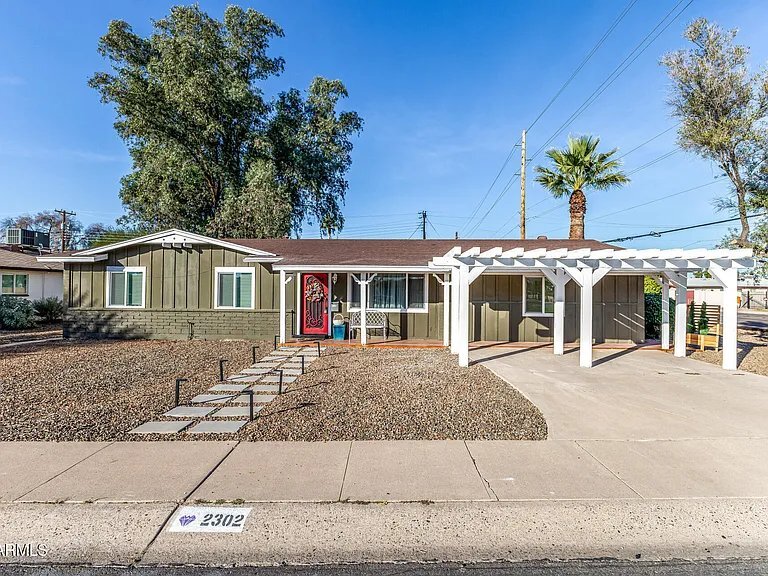 Building Photo - 2302 W Berridge Ln