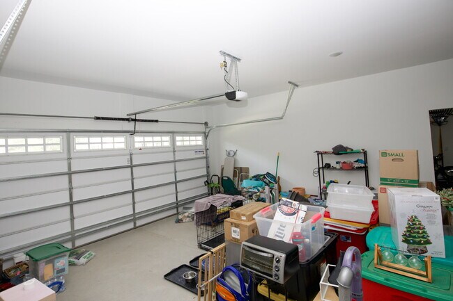 Building Photo - 125 Lancashire Ln