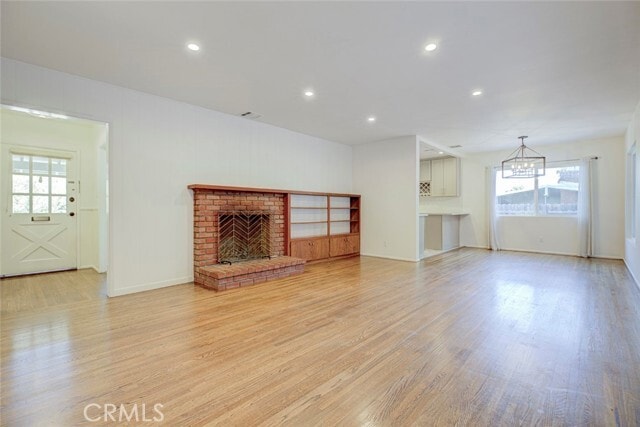 Building Photo - 3585 El Lado Dr