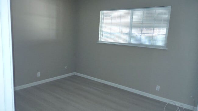 Building Photo - 2718 Toro Ct