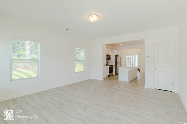 Building Photo - 143 Crescent Wy