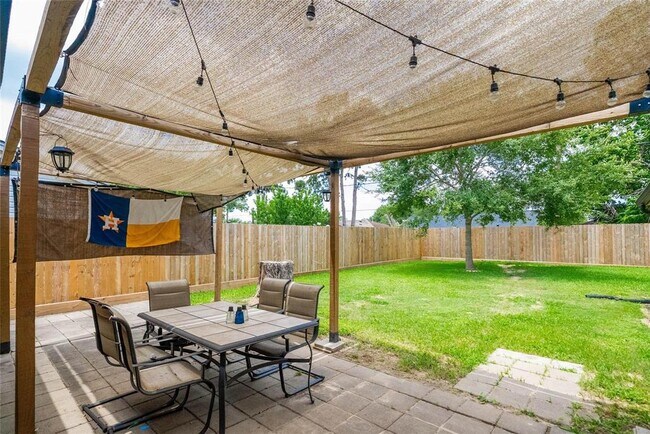 Building Photo - 10907 Overlea Dr