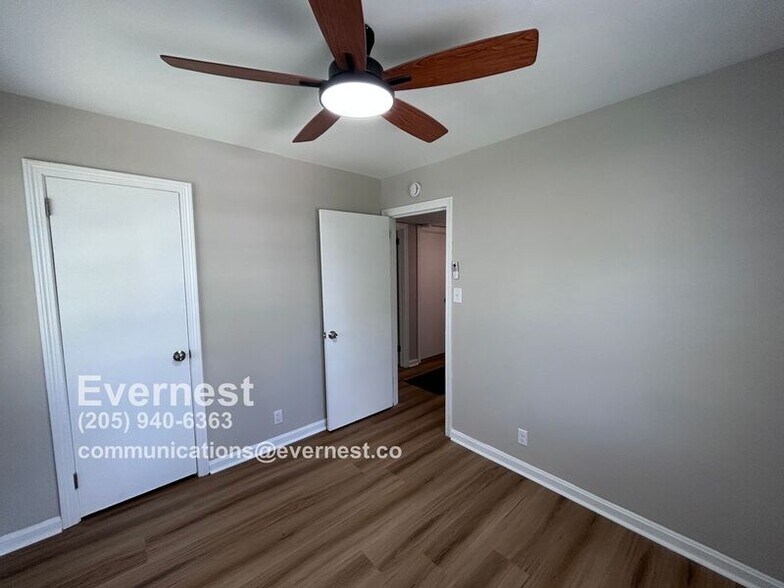 Building Photo - 1345 Mims St SW