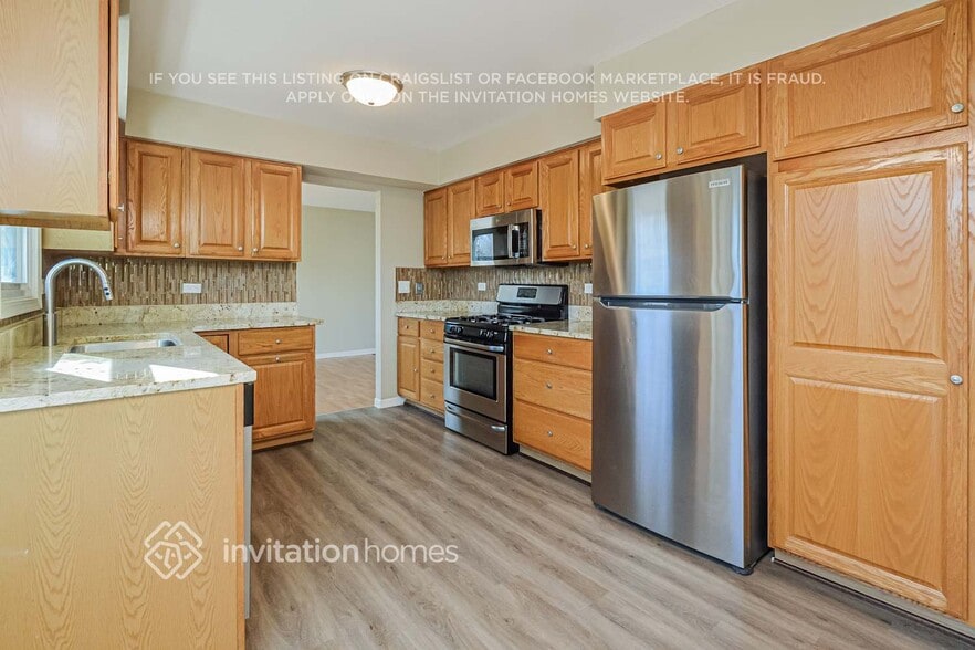 Building Photo - 1225 Dayton Rd