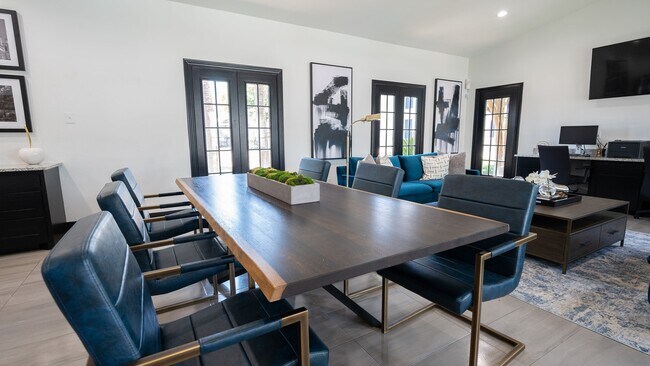 Building Photo - 16100 Henderson Pass