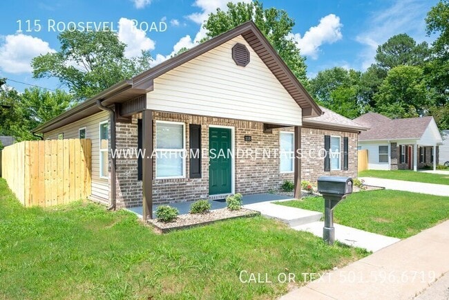 Building Photo - 115 Roosevelt Rd