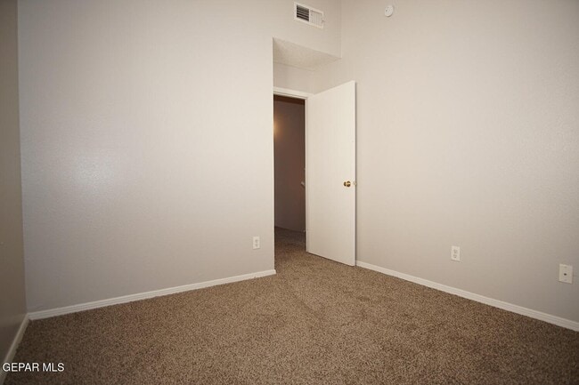 Building Photo - 11021 Sunshine Ct