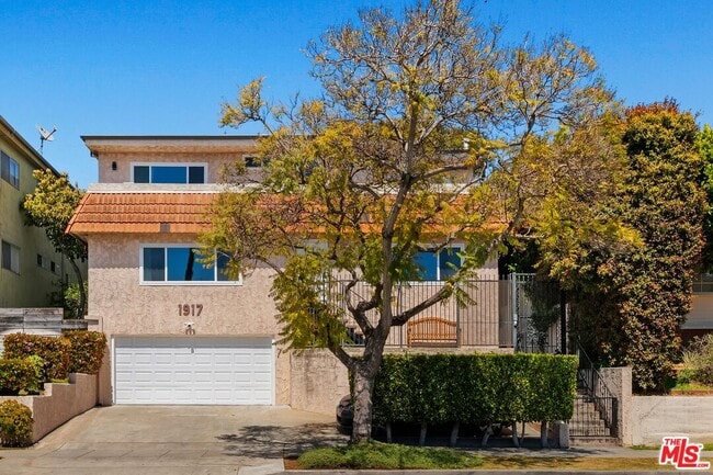 Primary Photo - 1917 11th St