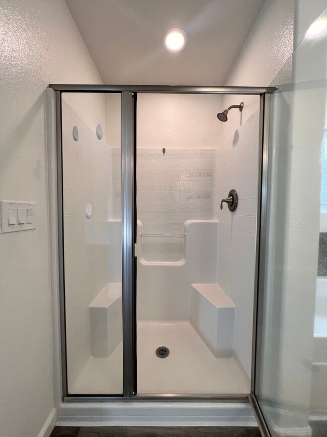 Building Photo - Charming 3 Bedroom, 2 bath, 2 car garage home in Fallon