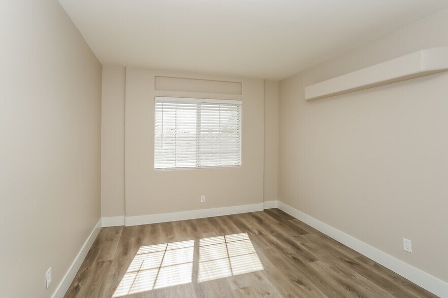 Building Photo - 3459 Whitman Falls Dr