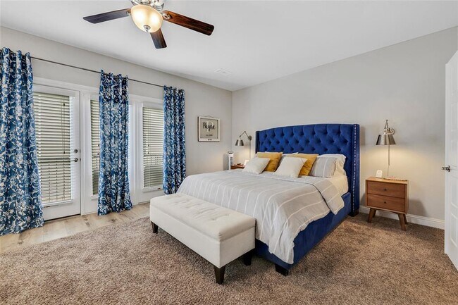 Building Photo - 1002 Shepherd Oaks Dr