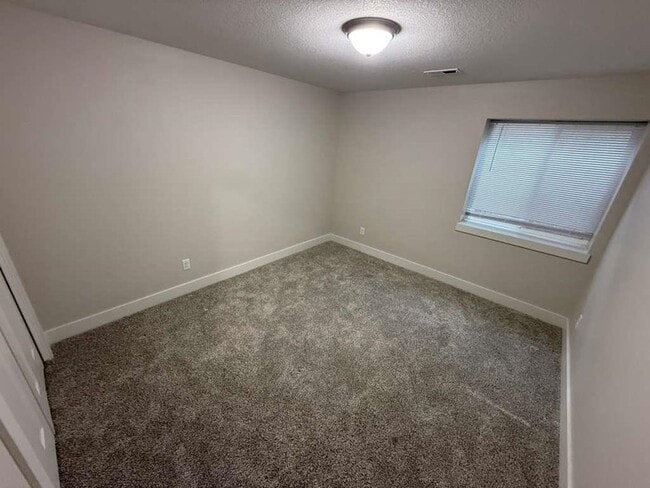 Building Photo - 5138 N Toben Dr