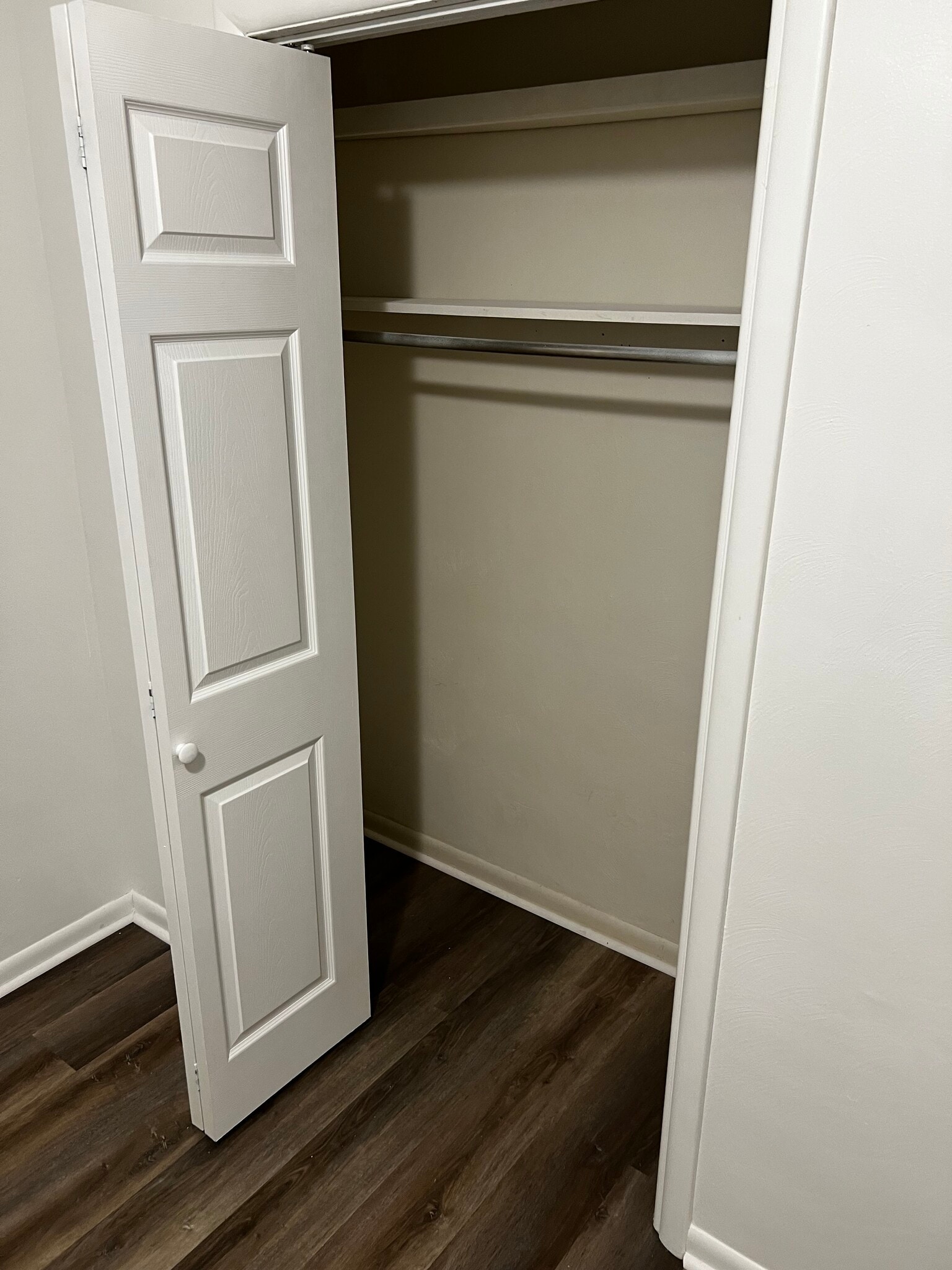 Building Photo - 1879 E G Ave