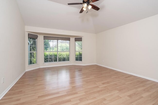 Building Photo - 29000 Bay Hill Ct