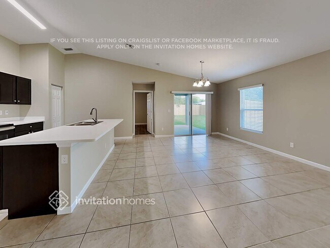 Building Photo - 4310 SW Darwin Blvd