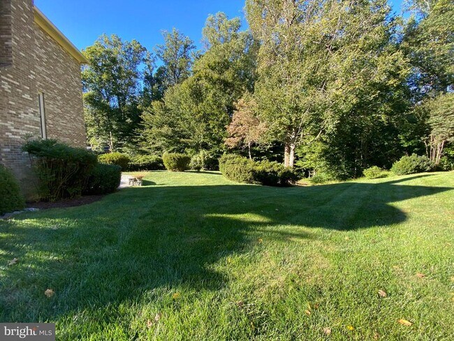 Building Photo - 6502 Sunny Hill Ct