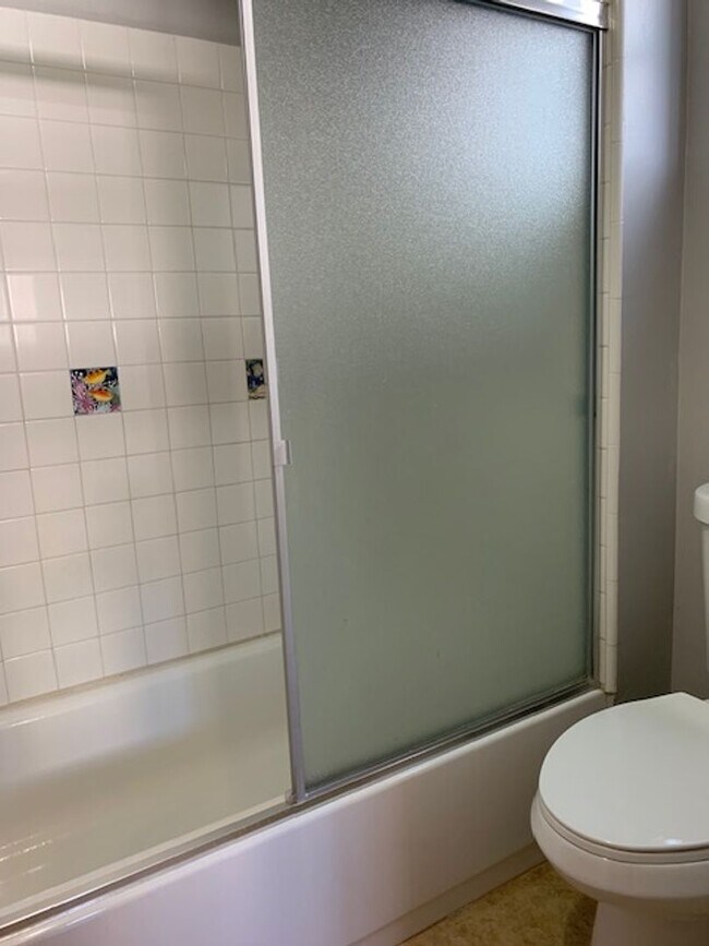 Building Photo - Silverstrand | Oxnard | Newly Renovated 2 Bed + 2 Bath | Office Space!