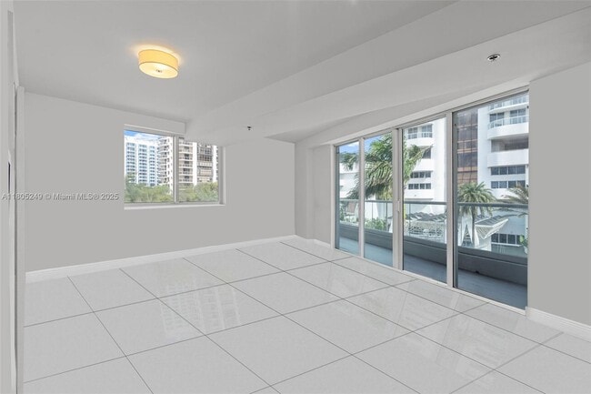 Building Photo - 6362 Collins Ave