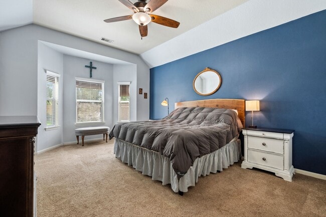 Building Photo - 8522 E Highlands Crossing