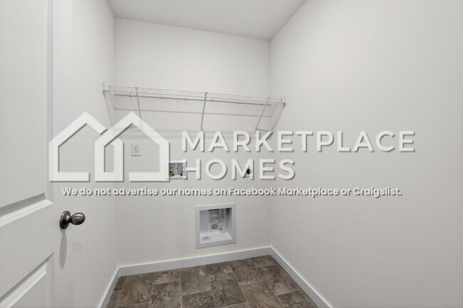 Building Photo - 4006 Wendell Rd NE