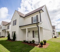 Building Photo - Brand new 3 bed 3 bath rental at Patterson Place!