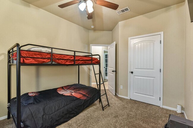 Building Photo - 3410 Horizon St