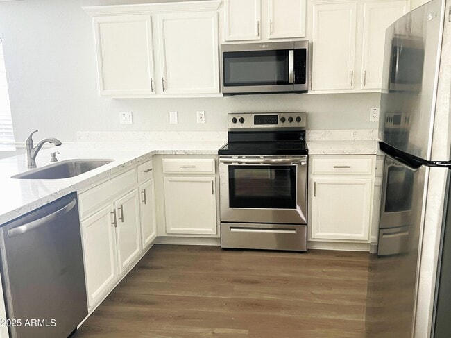 Building Photo - 4532 E Pinto Valley Rd