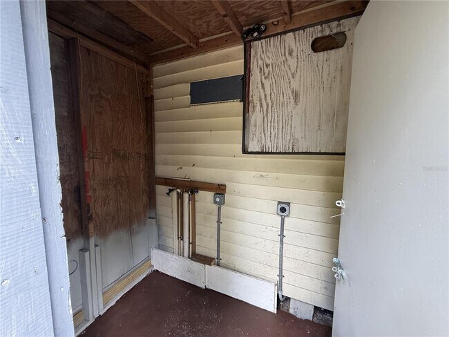 Building Photo - 314 W Crescent Dr