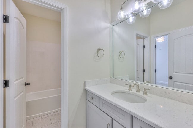 Building Photo - 9141 Holstein Dr