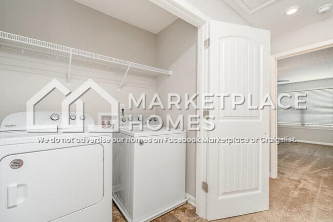 Building Photo - 4052 Saddlecreek Wy