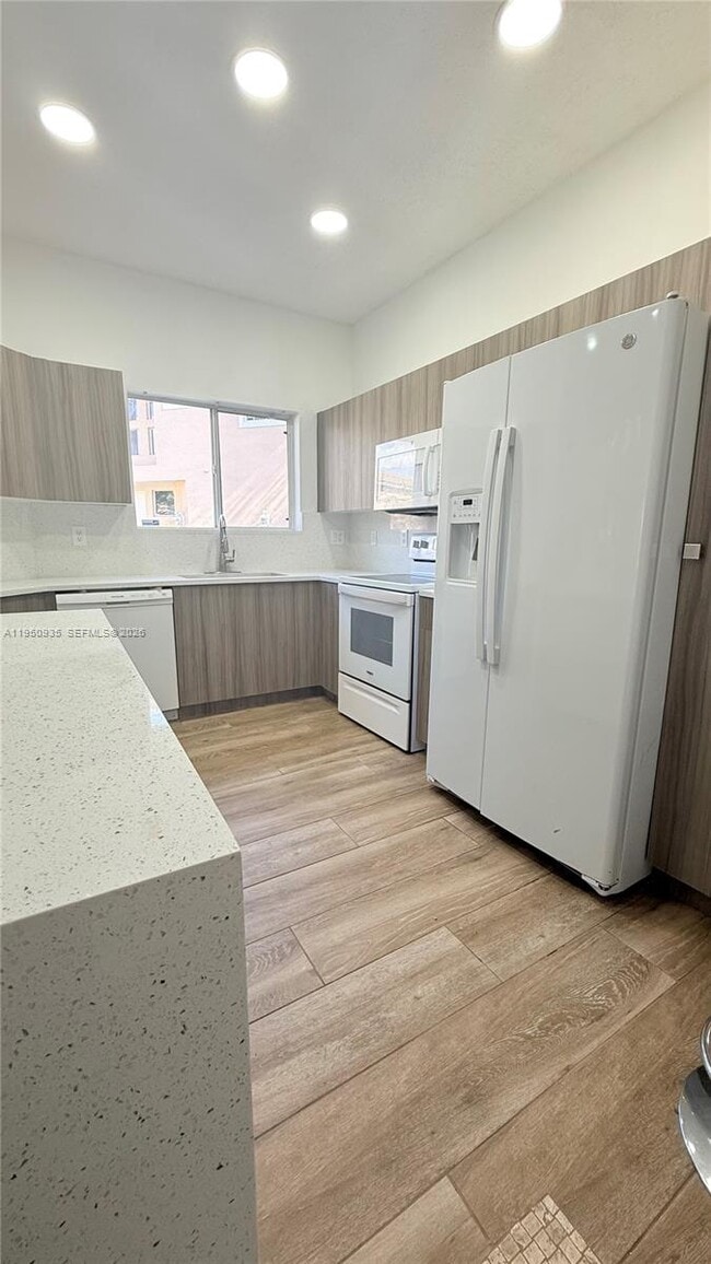 Building Photo - 15825 SW 11th St