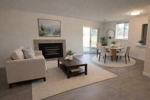 Building Photo - 3053 S Ursula Cir