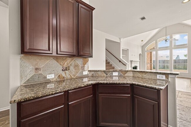 Building Photo - 26414 Forest Pine Ln