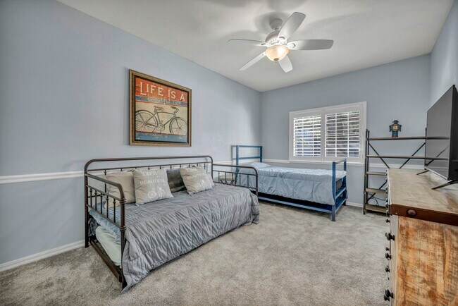 Building Photo - 6500 Brookview Cir