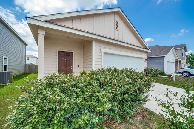 Building Photo - 14426 Elkhorn Crest
