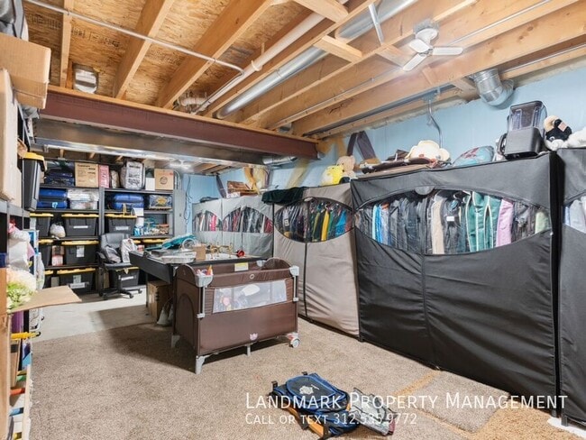 Building Photo - 20857 Brentwood Ct