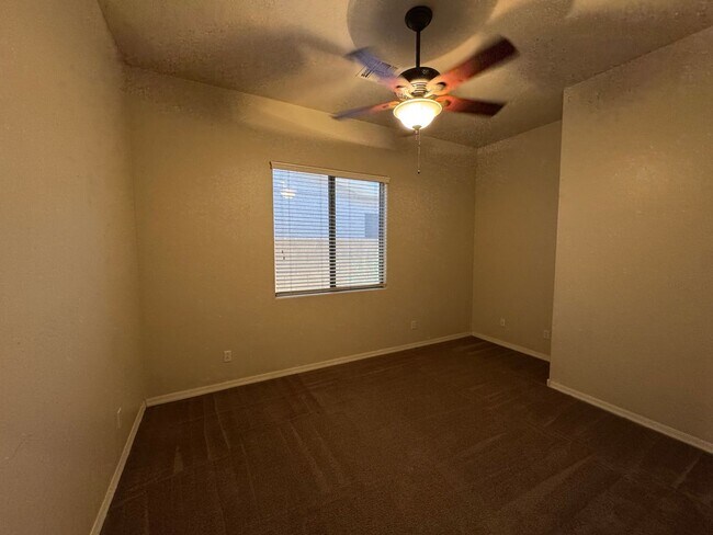 Building Photo - 4BD / 3BA Chandler Home for Rent!
