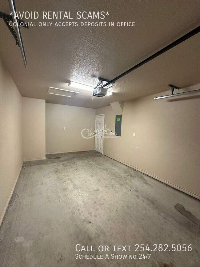Building Photo - 2403 Duntov Dr