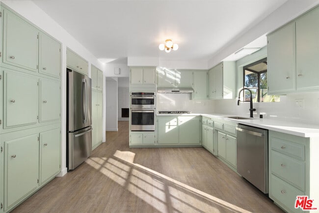 Building Photo - 24440 Martha St