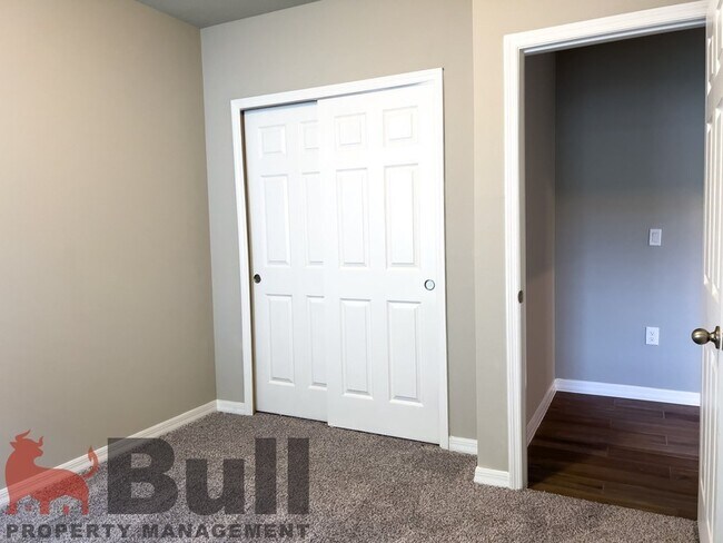 Building Photo - 5276 Luke Hammock St