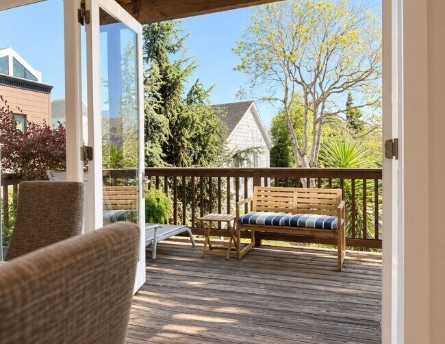 Building Photo - Timeless Character. Modern Lifestyle. Unbeatable Location.