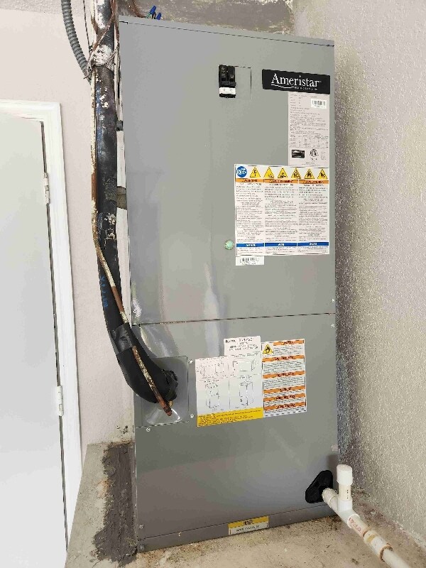 Building Photo - 7493 Briarbay Loop