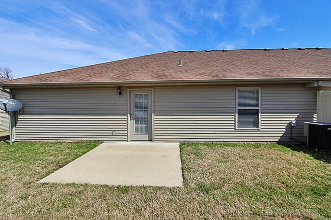 Building Photo - Travelers Way 2479/2481