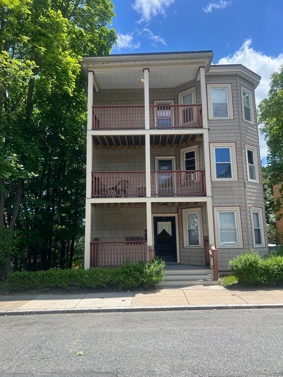 Building Photo - 28 Pinedale Rd